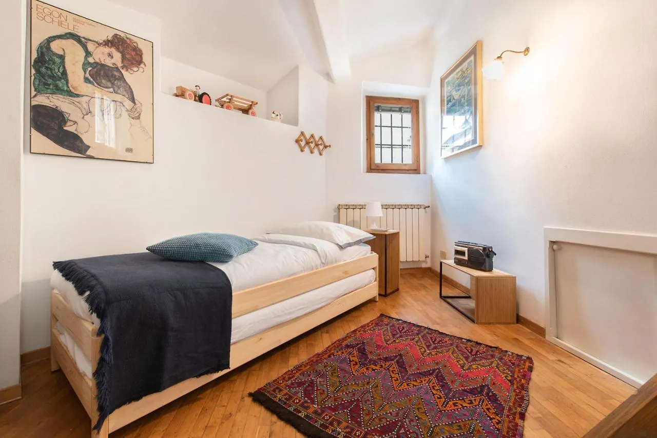 Spacious Family Flat S. Spirito 8 Sleeps Florenz