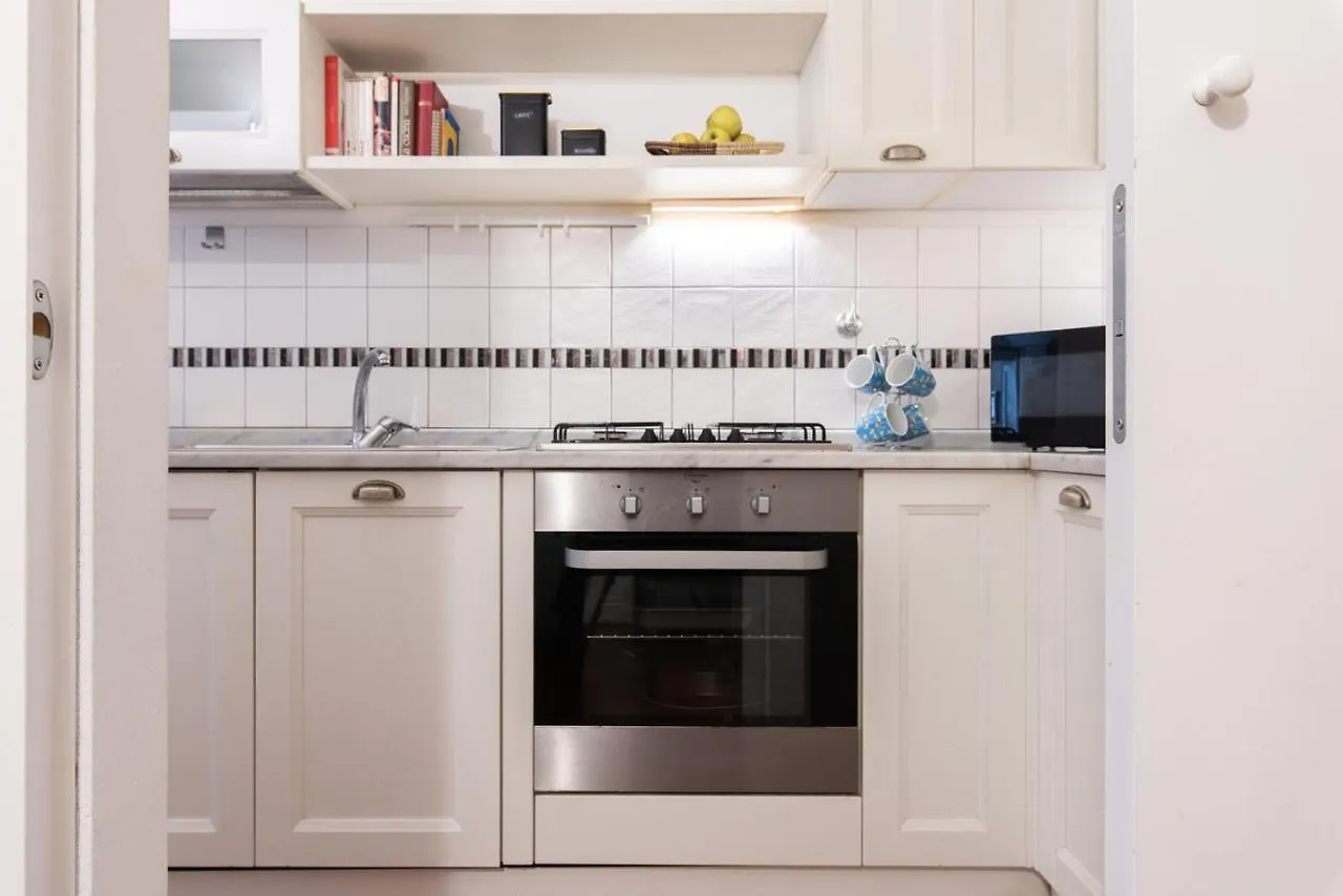 Apartment Spacious Family Flat S. Spirito 8 Sleeps Florenz