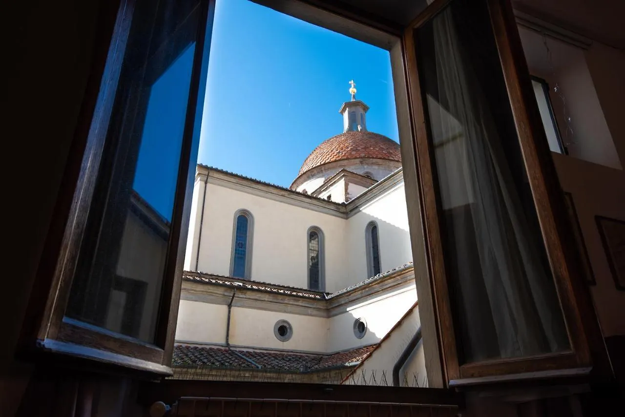 Spacious Family Flat S. Spirito 8 Sleeps Florenz